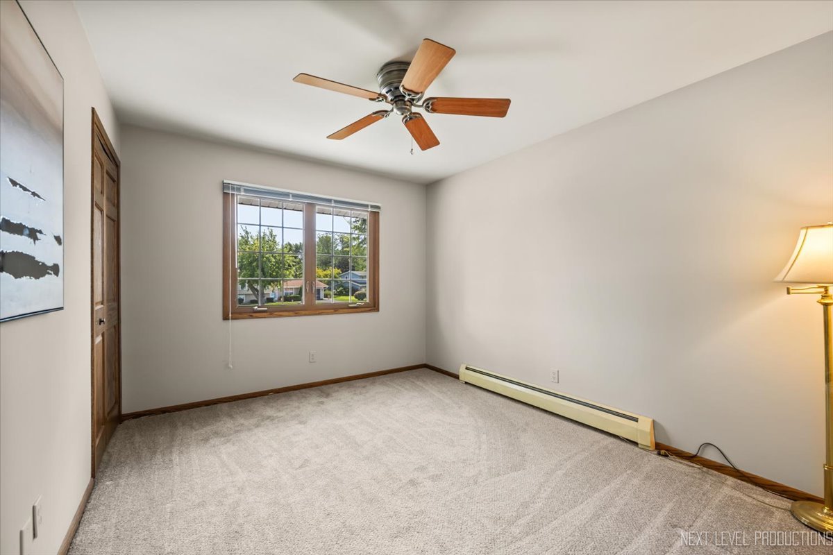 38W144 Beckman Trail, Elgin, IL 60124