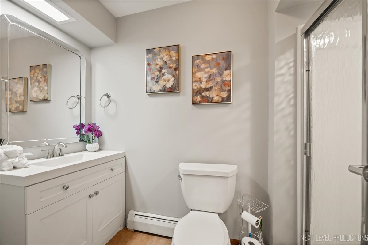 38W144 Beckman Trail, Elgin, IL 60124