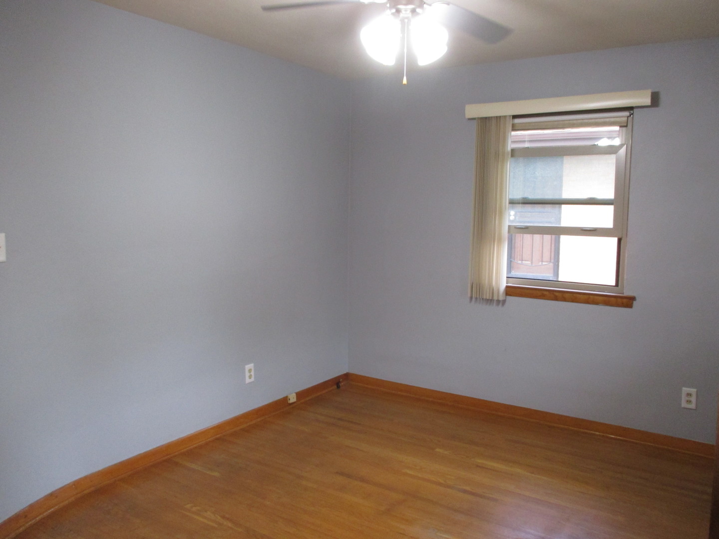 1606 Dearborn Street, Crest Hill, IL 60403