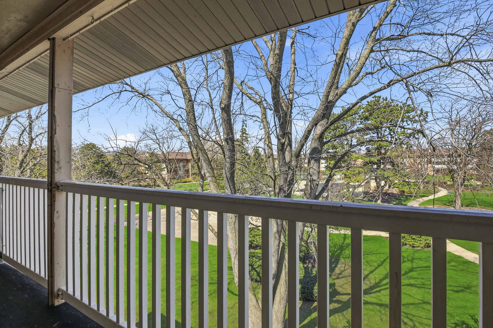 960 Beau Drive #303, Des Plaines, IL 60016