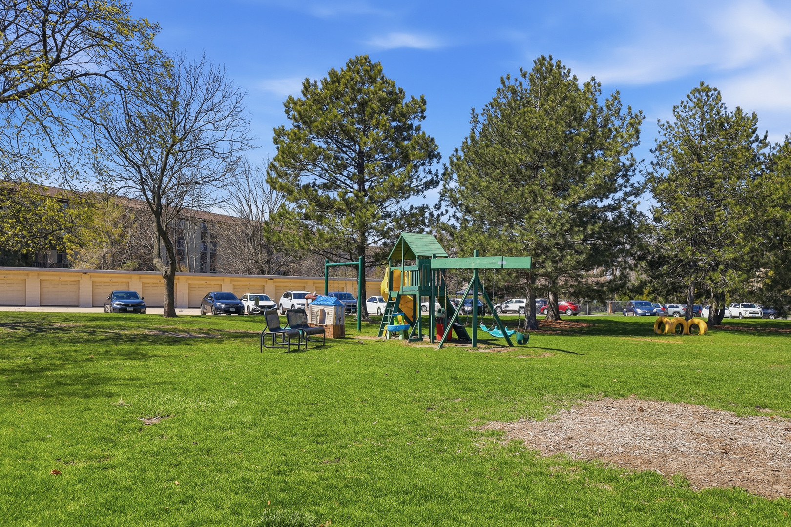 960 Beau Drive #303, Des Plaines, IL 60016