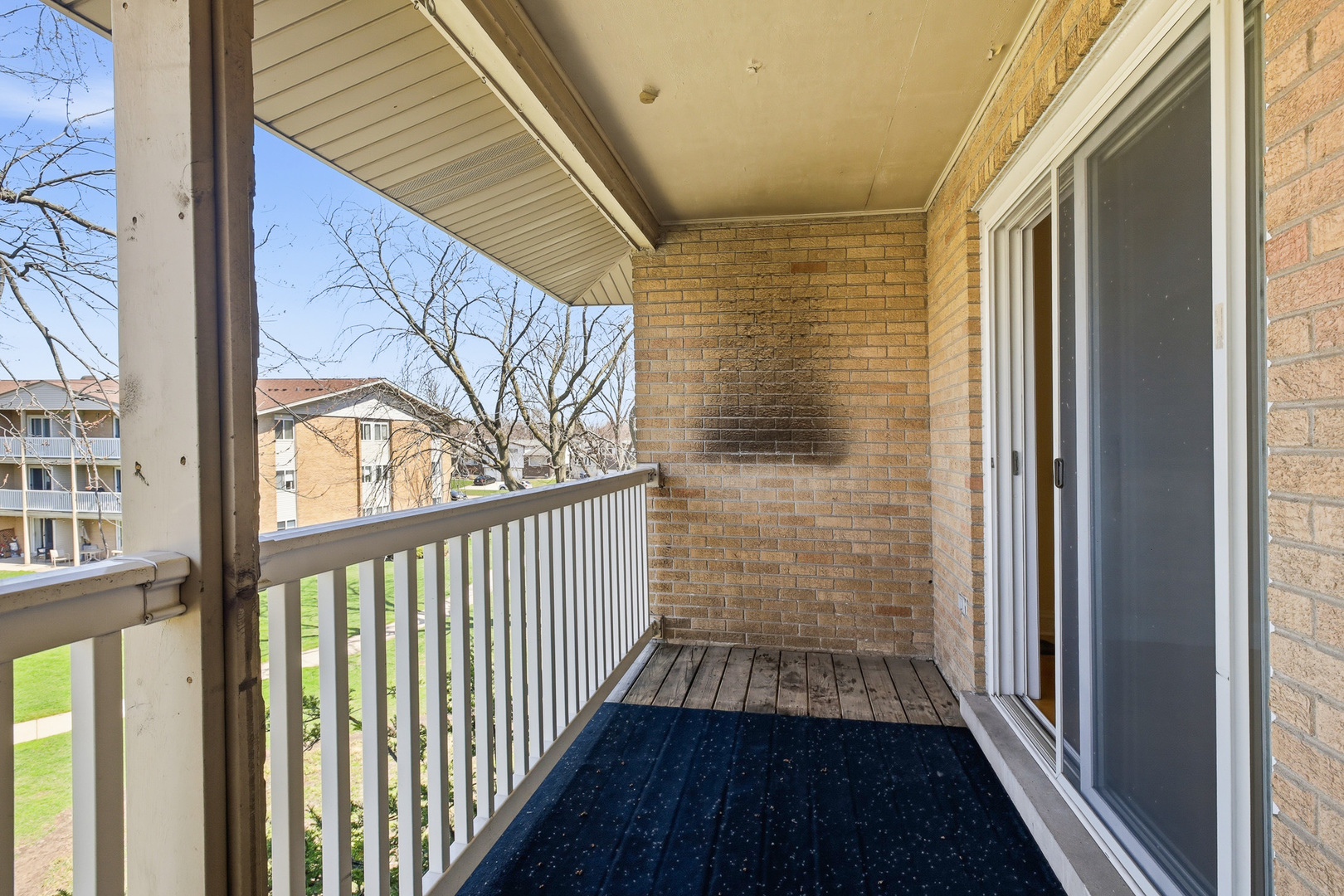 960 Beau Drive #303, Des Plaines, IL 60016