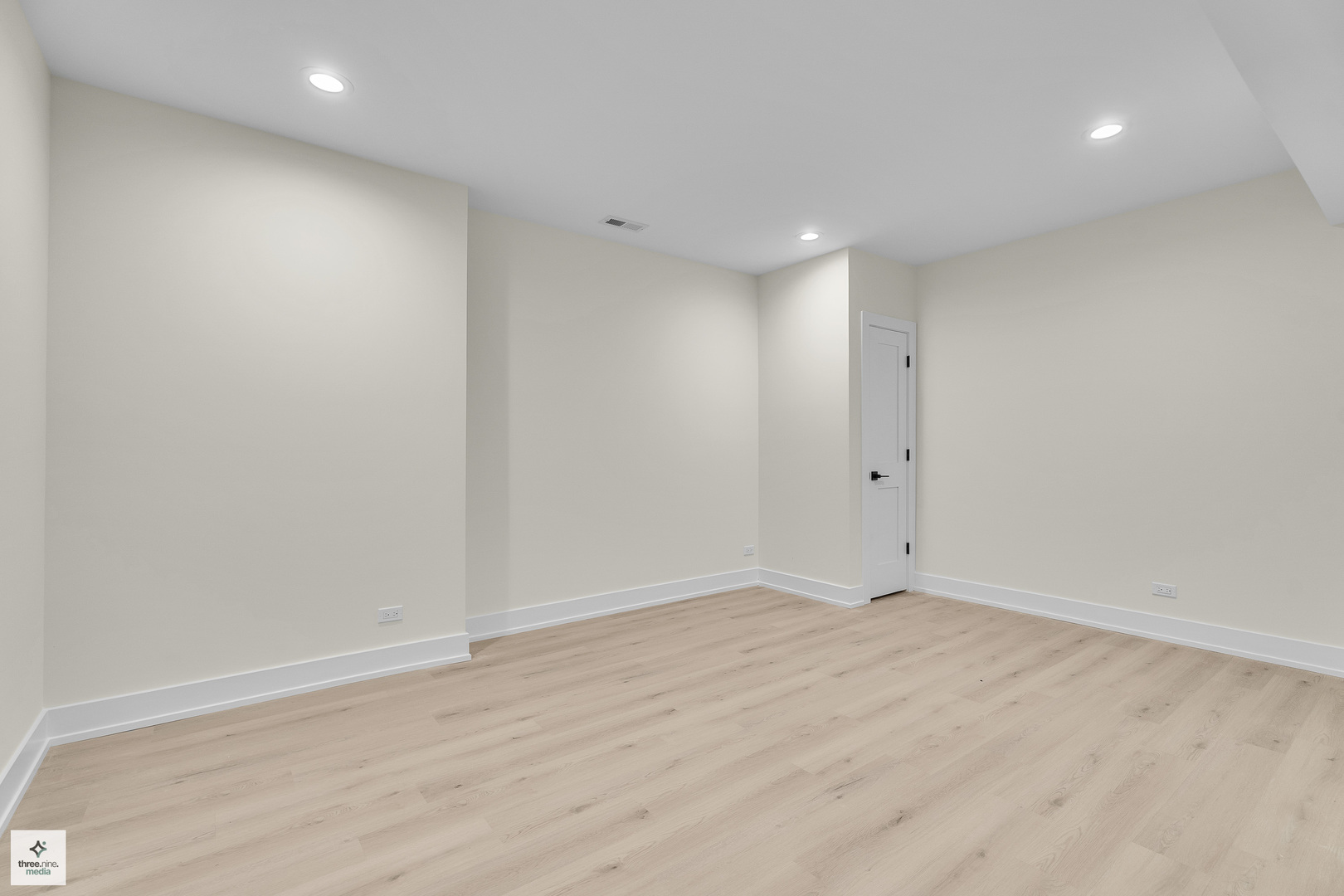 705 Glendale Road, Glenview, IL 60025