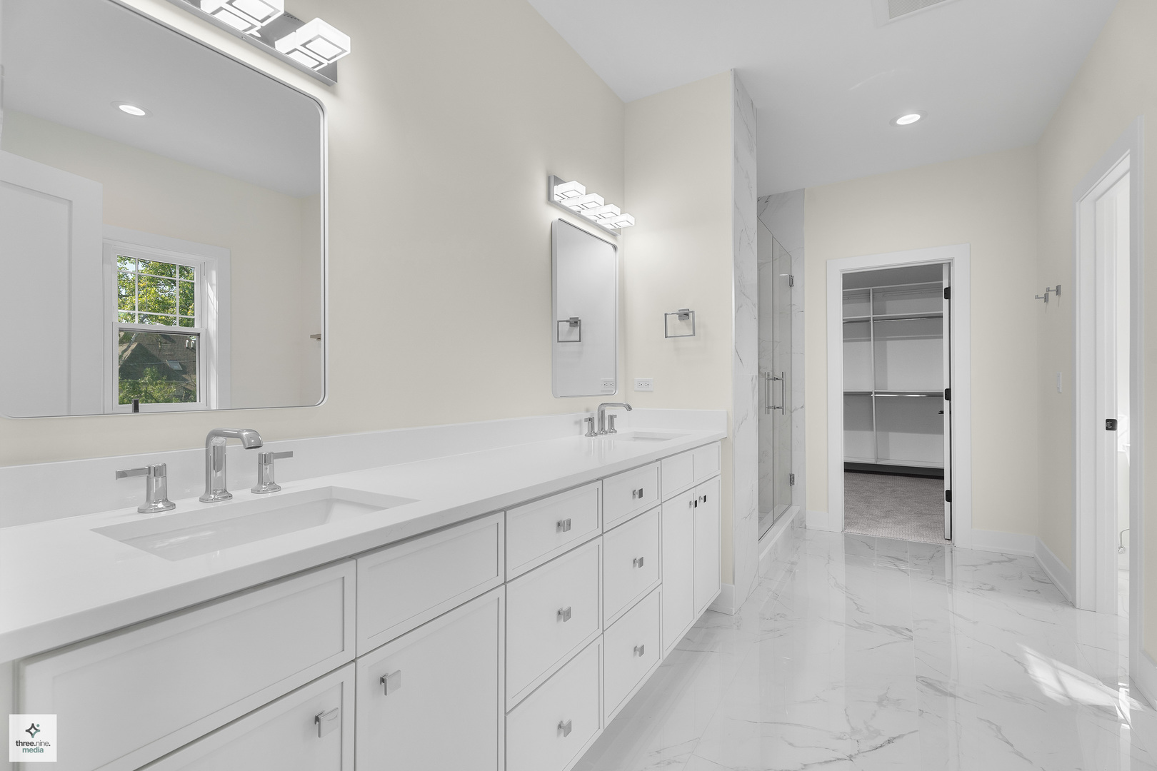 705 Glendale Road, Glenview, IL 60025