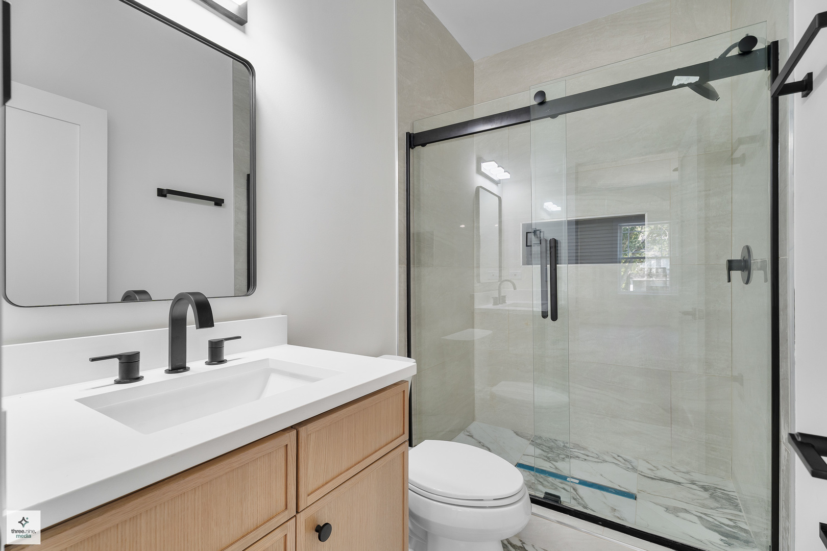 705 Glendale Road, Glenview, IL 60025