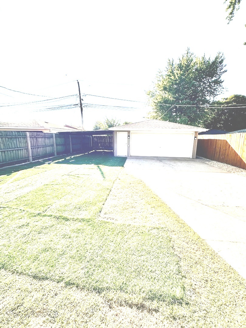 12832 S Manistee Avenue, Chicago, IL 60633