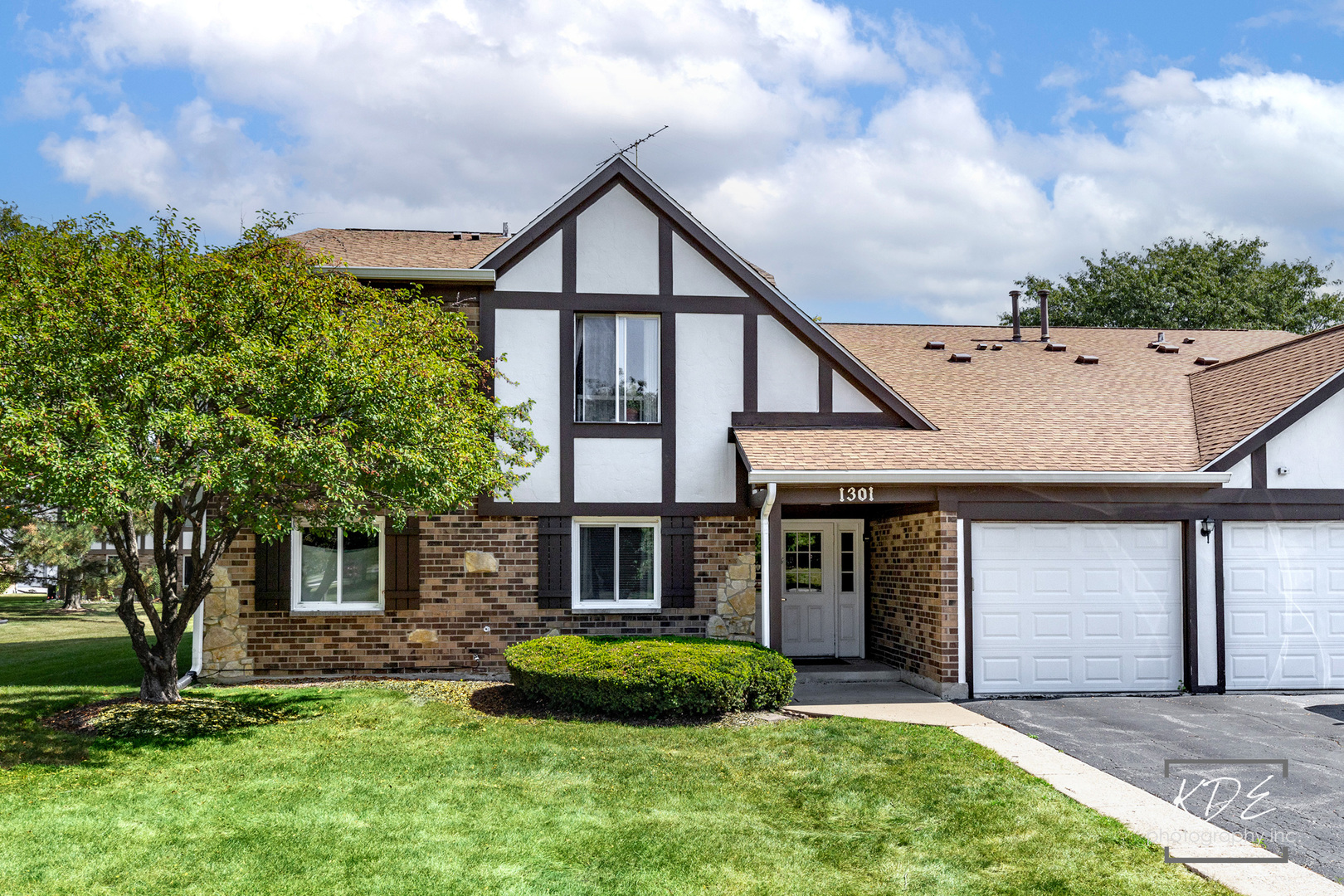 1301 S Williams Street #2, Westmont, IL 60559