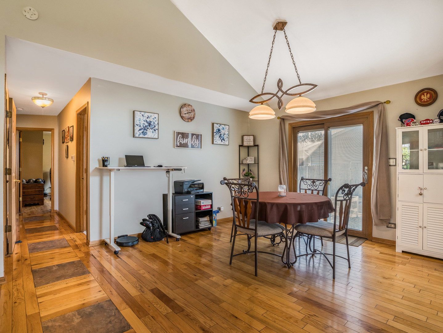 25545 S McCorkle Avenue, Monee, IL 60449