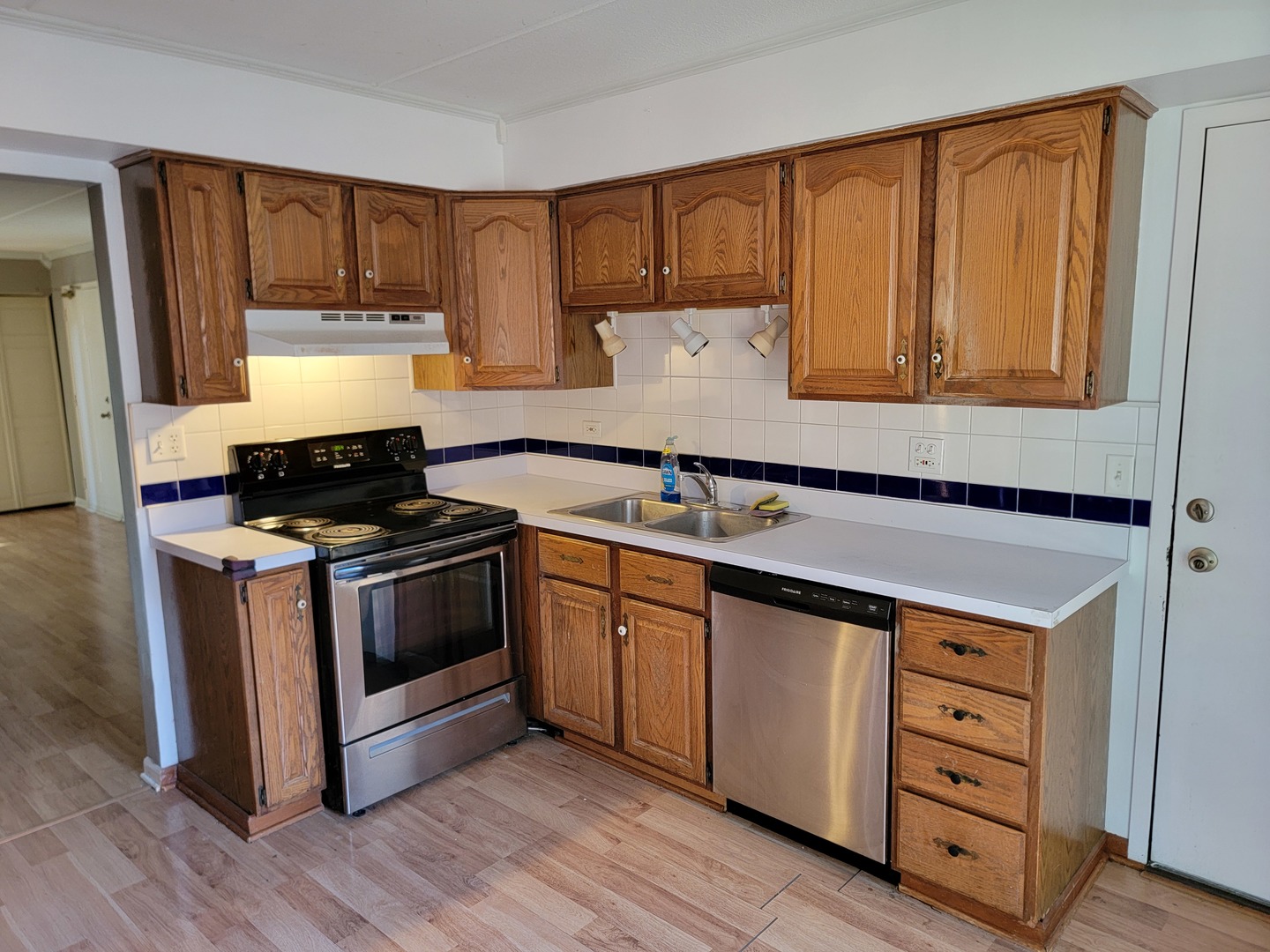 5406 Chateau Drive #4, Rolling Meadows, IL 60008