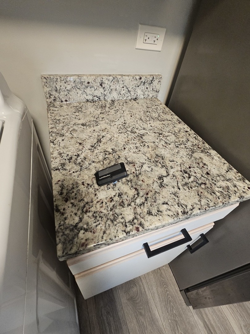 17640 Central Park Avenue, Country Club Hills, IL 60478