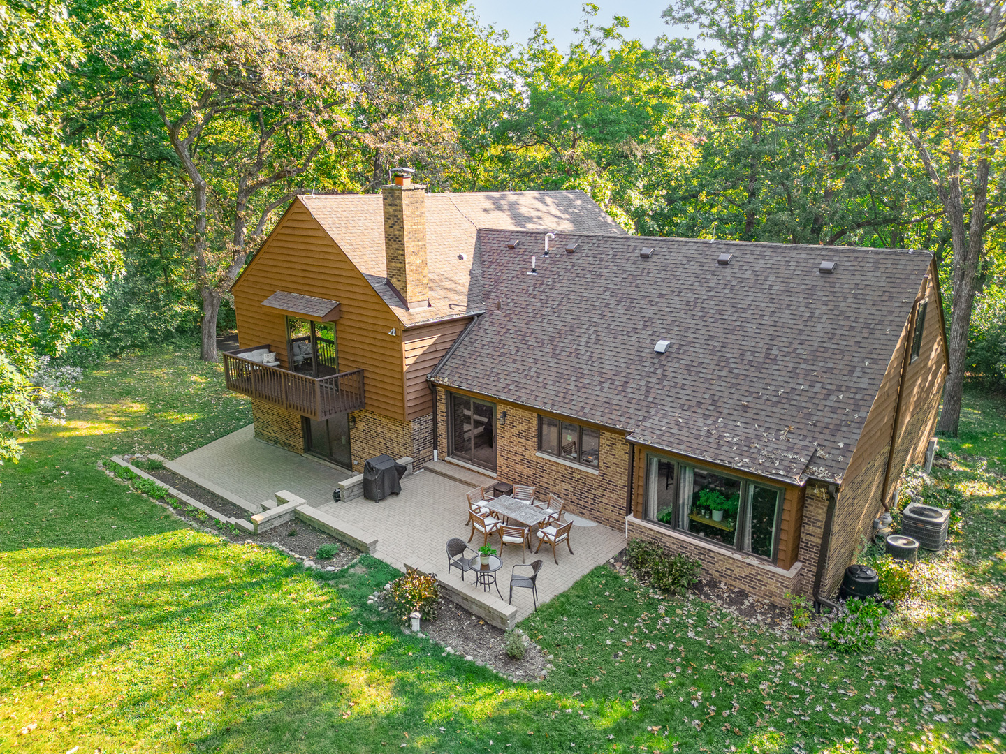 1313 Chatham Lane, Woodstock, IL 60098