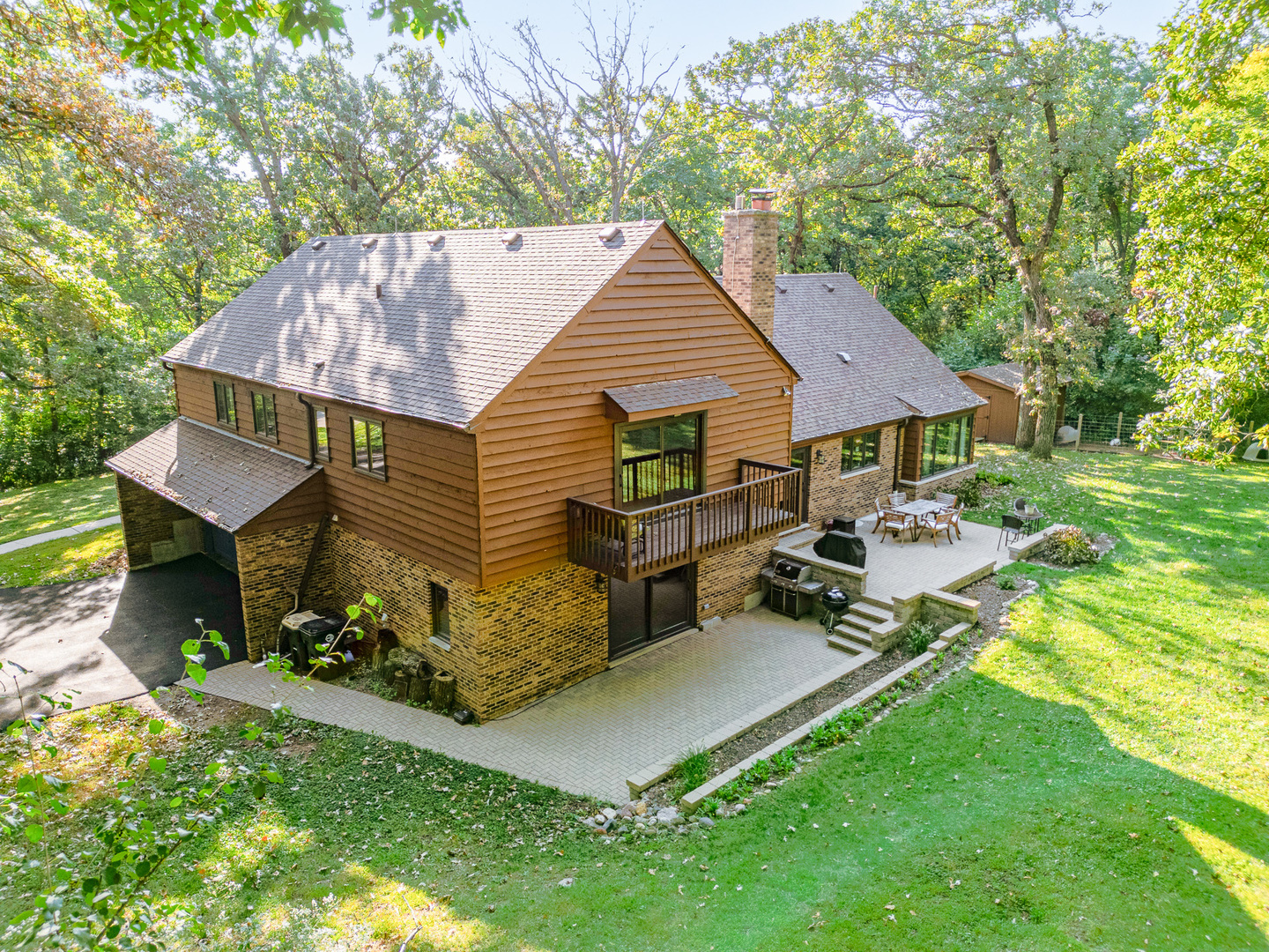 1313 Chatham Lane, Woodstock, IL 60098