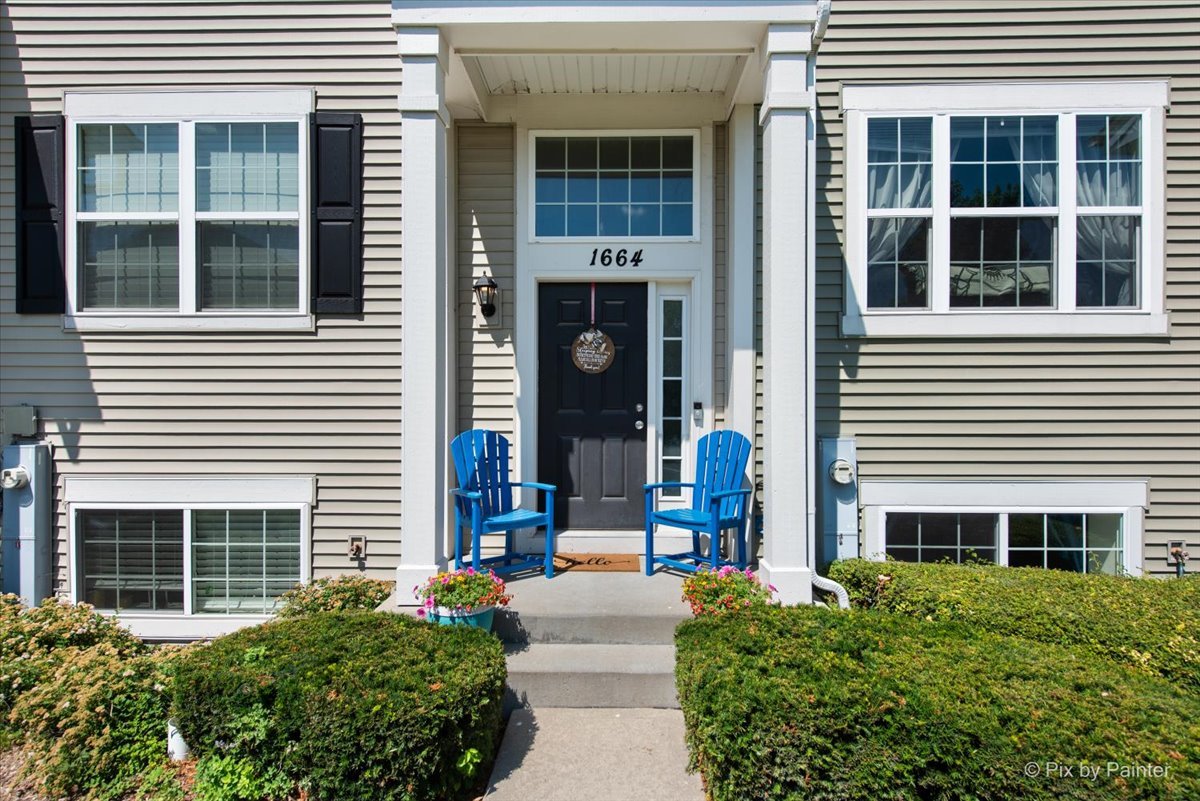 1664 Ruby Drive, Pingree Grove, IL 60140