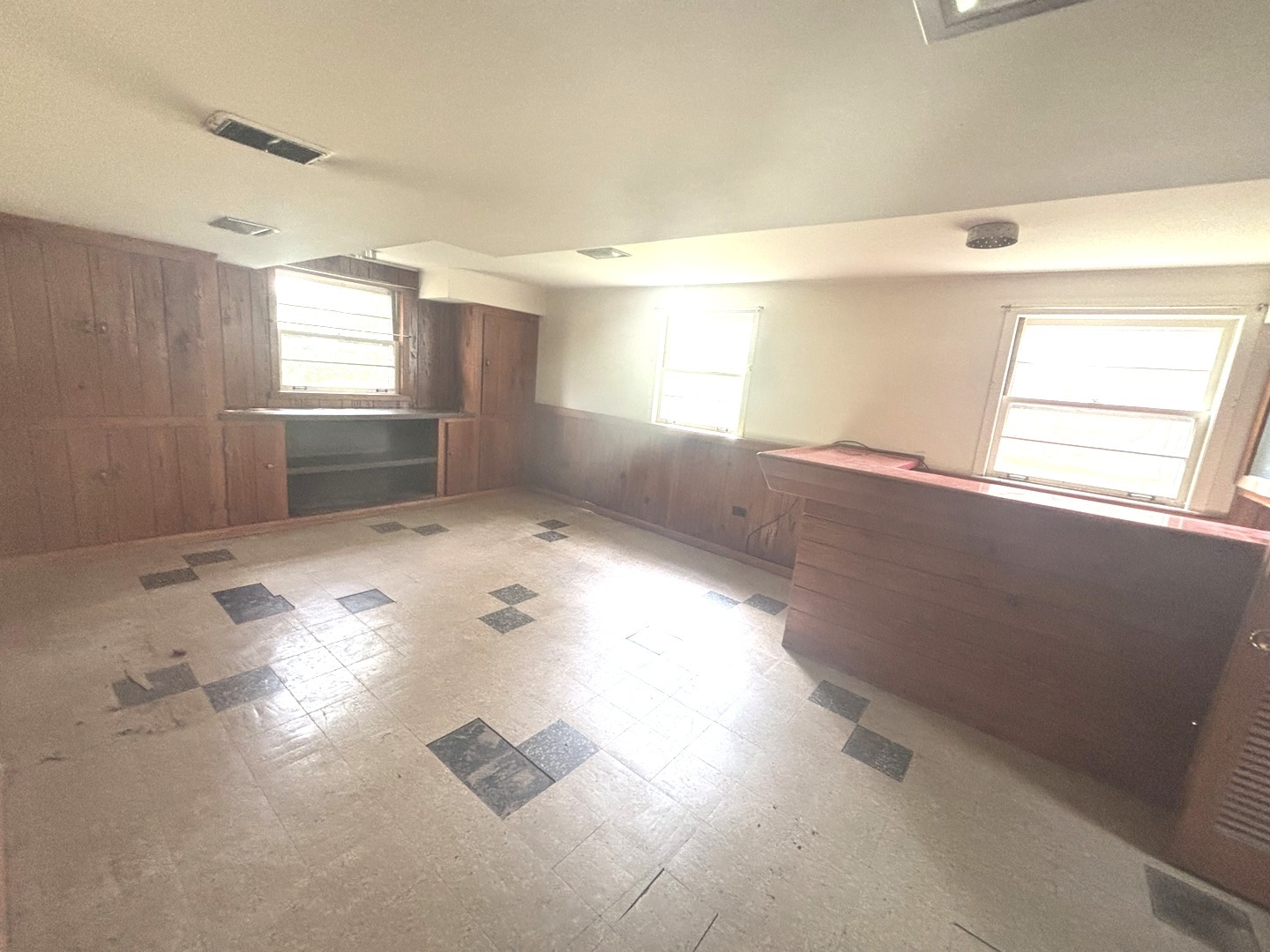 8836 Mansfield Avenue, Morton Grove, IL 60053