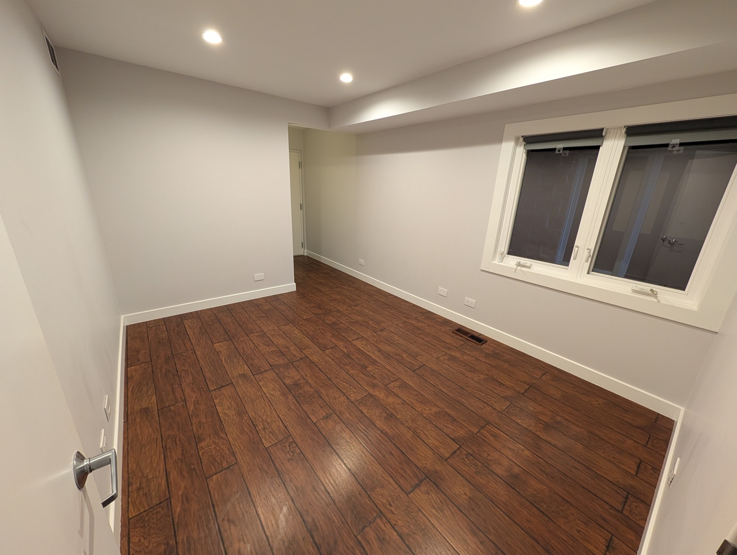 8735 W CATHERINE Avenue #8, Chicago, IL 60656