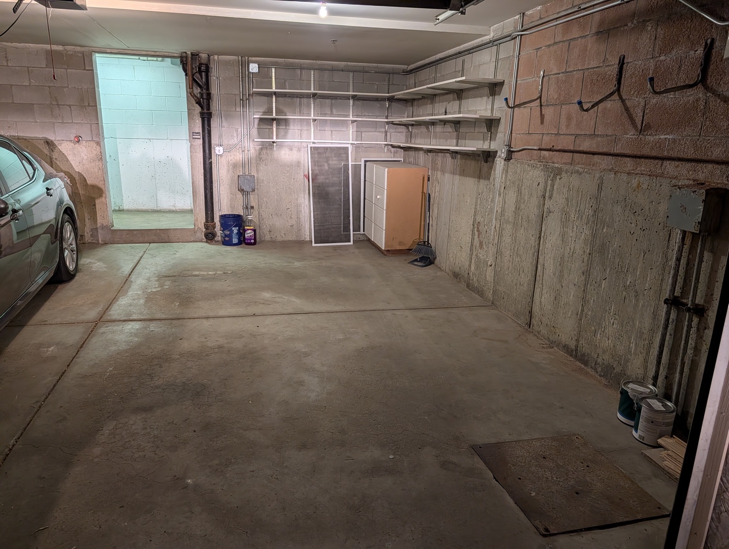 8735 W CATHERINE Avenue #8, Chicago, IL 60656