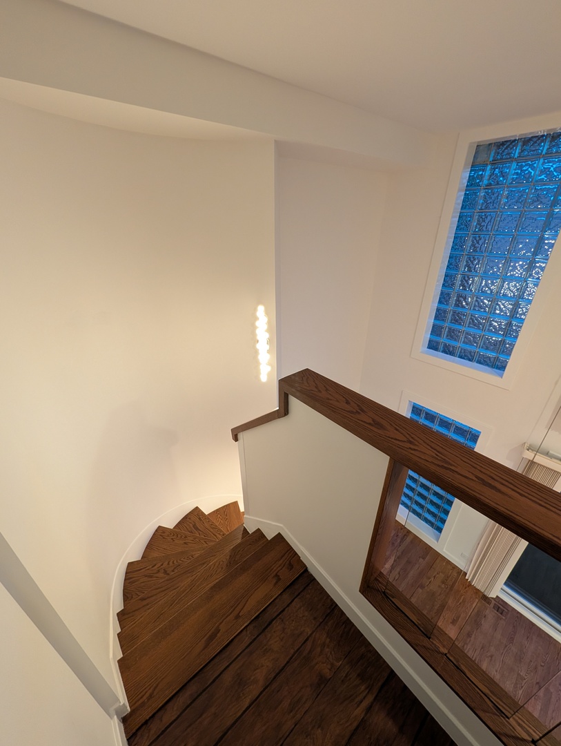 8735 W CATHERINE Avenue #8, Chicago, IL 60656