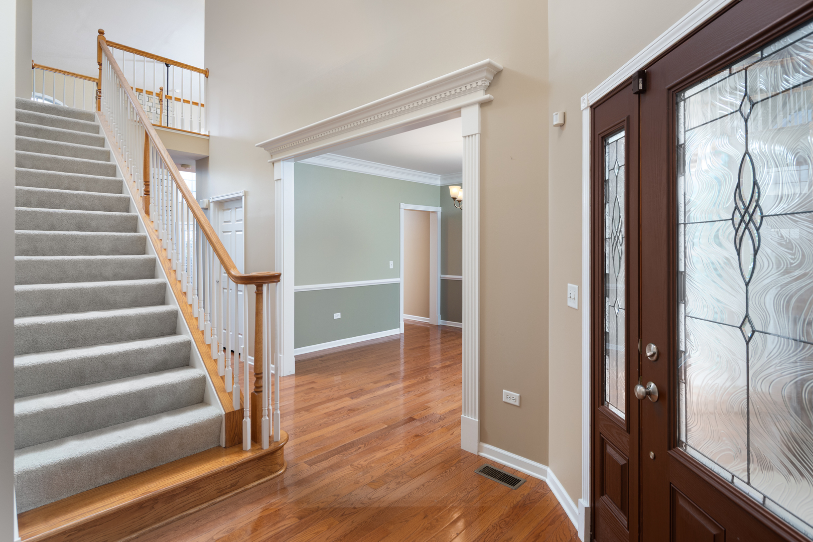 351 Lake Run Lane, North Aurora, IL 60542