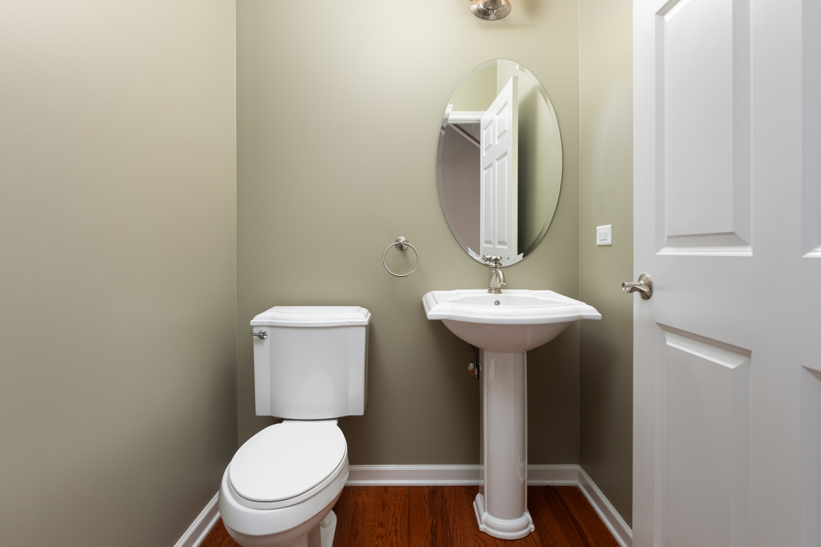 351 Lake Run Lane, North Aurora, IL 60542