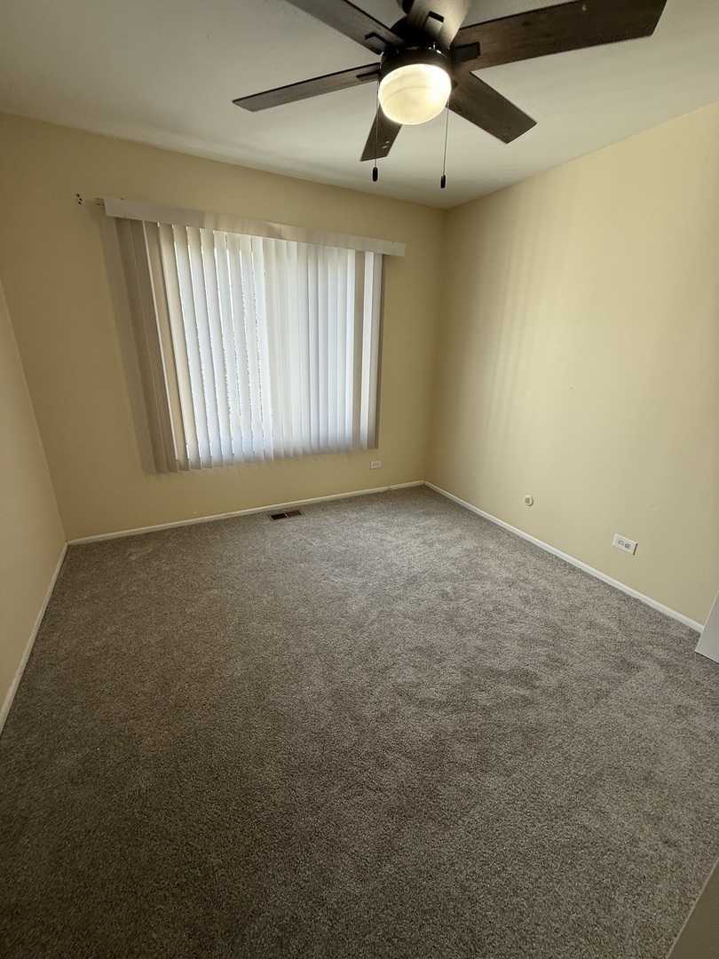 385 Pierce Court #280, Vernon Hills, IL 60061