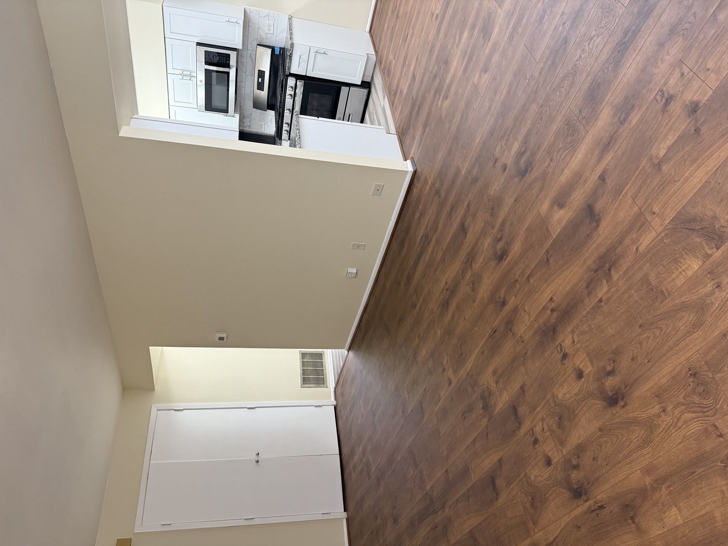 385 Pierce Court #280, Vernon Hills, IL 60061