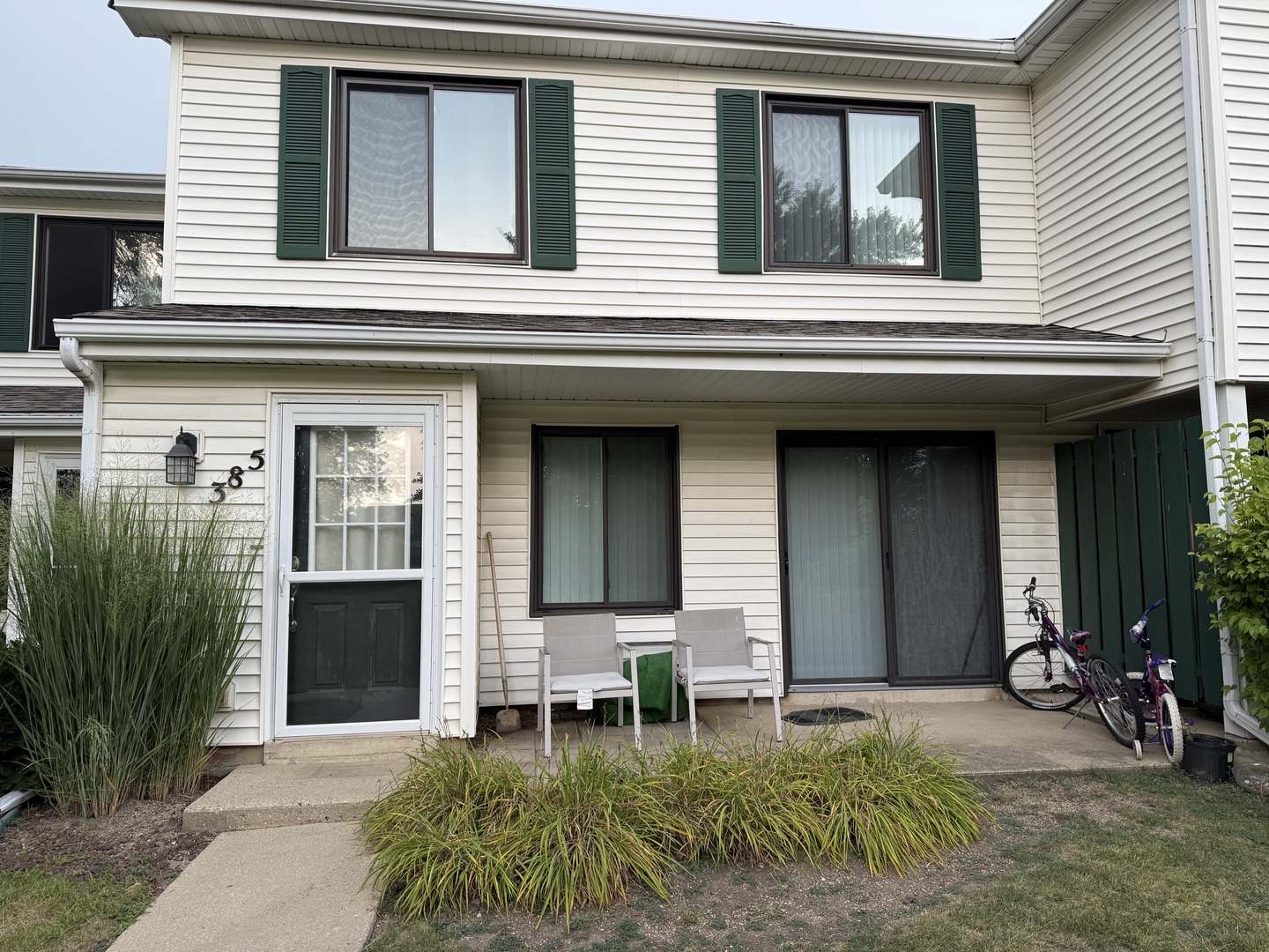 385 Pierce Court #280, Vernon Hills, IL 60061