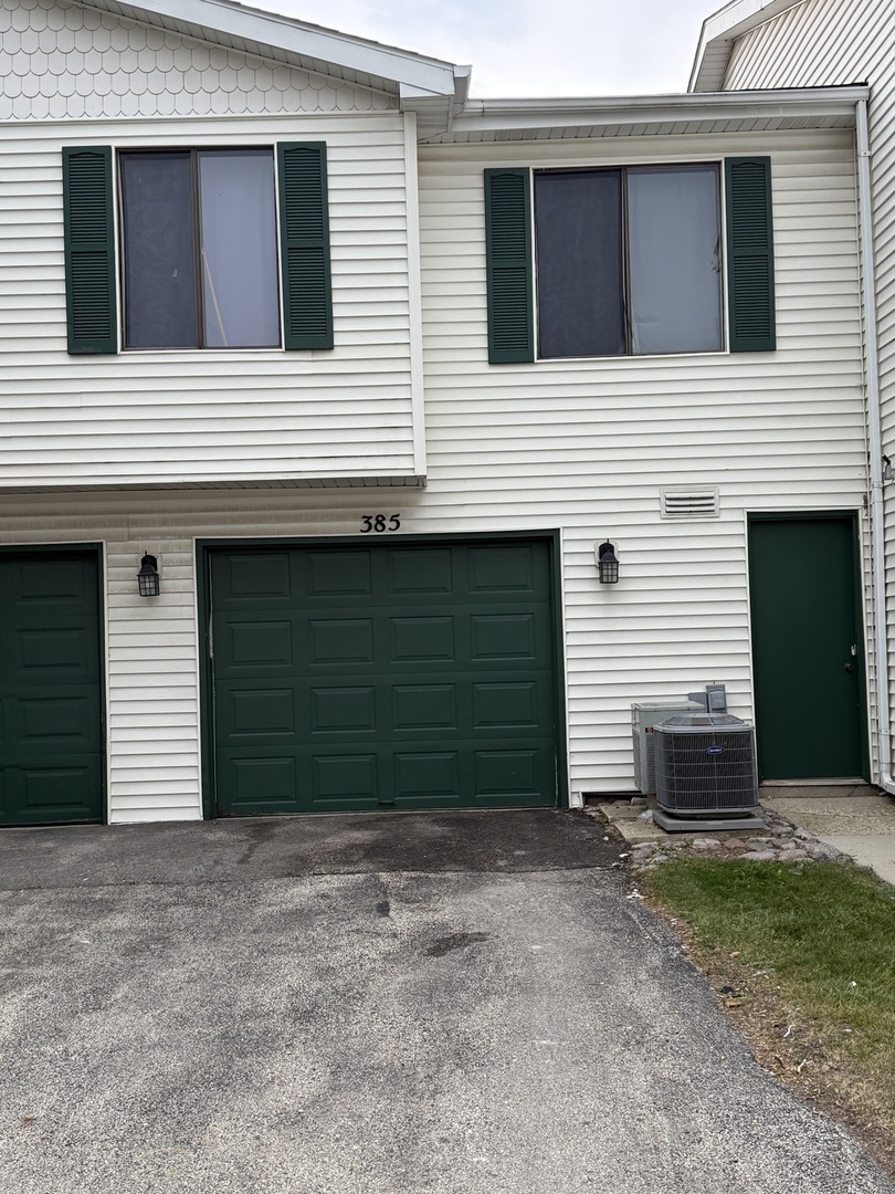 385 Pierce Court #280, Vernon Hills, IL 60061