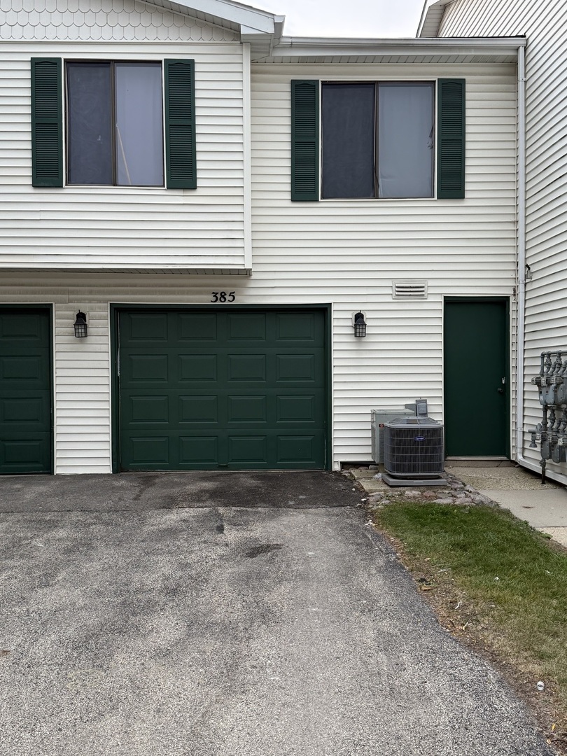 385 Pierce Court #280, Vernon Hills, IL 60061