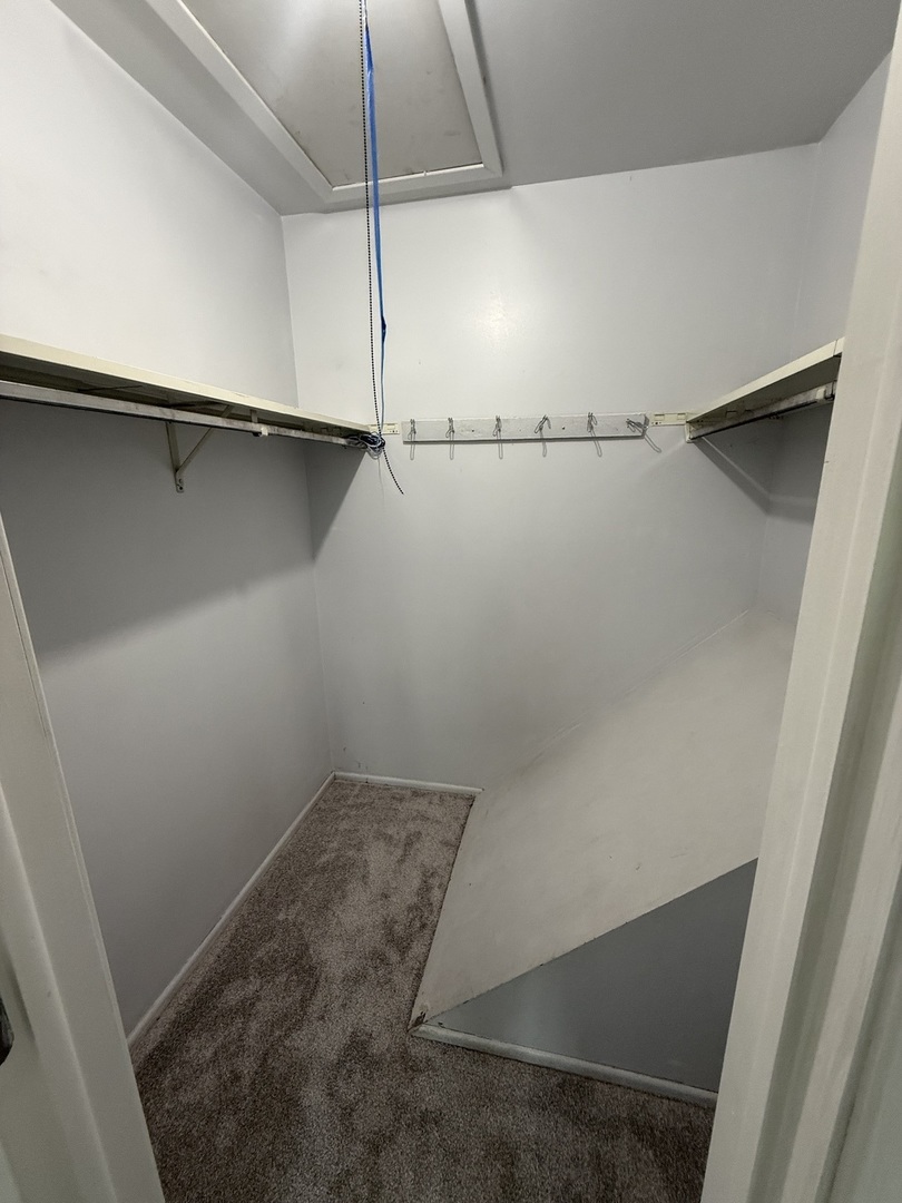 385 Pierce Court #280, Vernon Hills, IL 60061