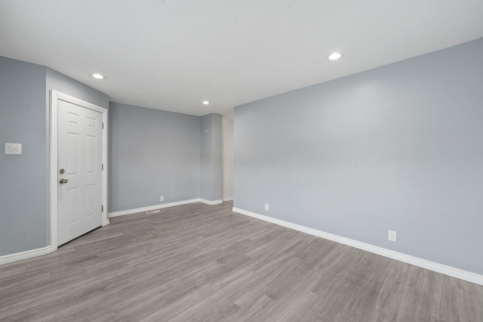 4630 W Montana Street, Chicago, IL 60639