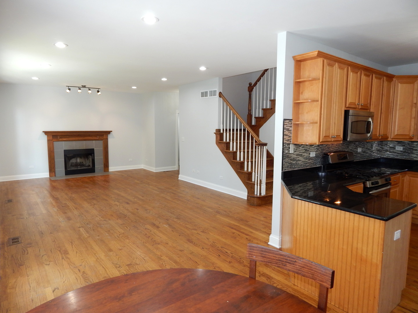 3S560 Melcher Avenue, Warrenville, IL 60555