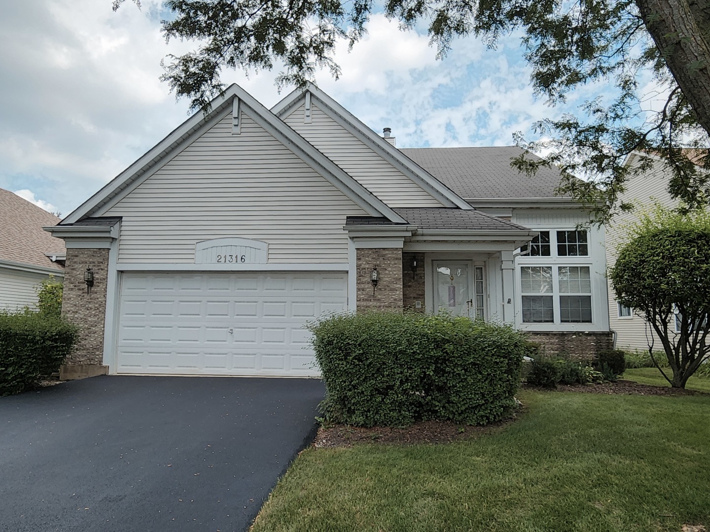 21316 W REDWOOD Drive, Plainfield, IL 60544