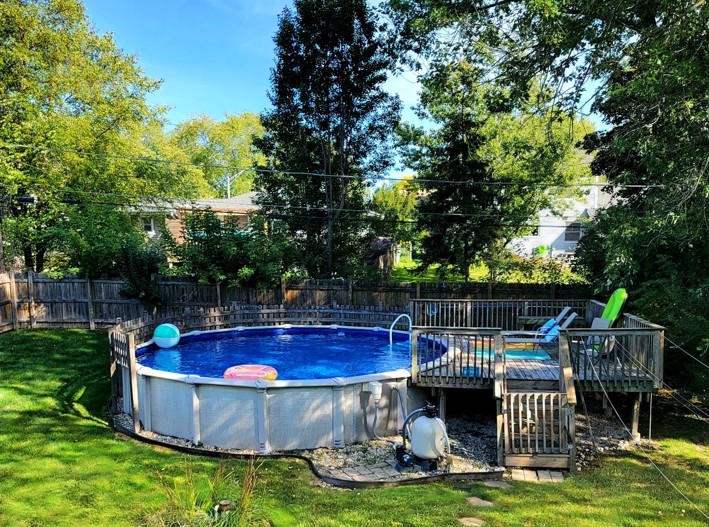 205 Countryside Lane, Lindenhurst, IL 60046