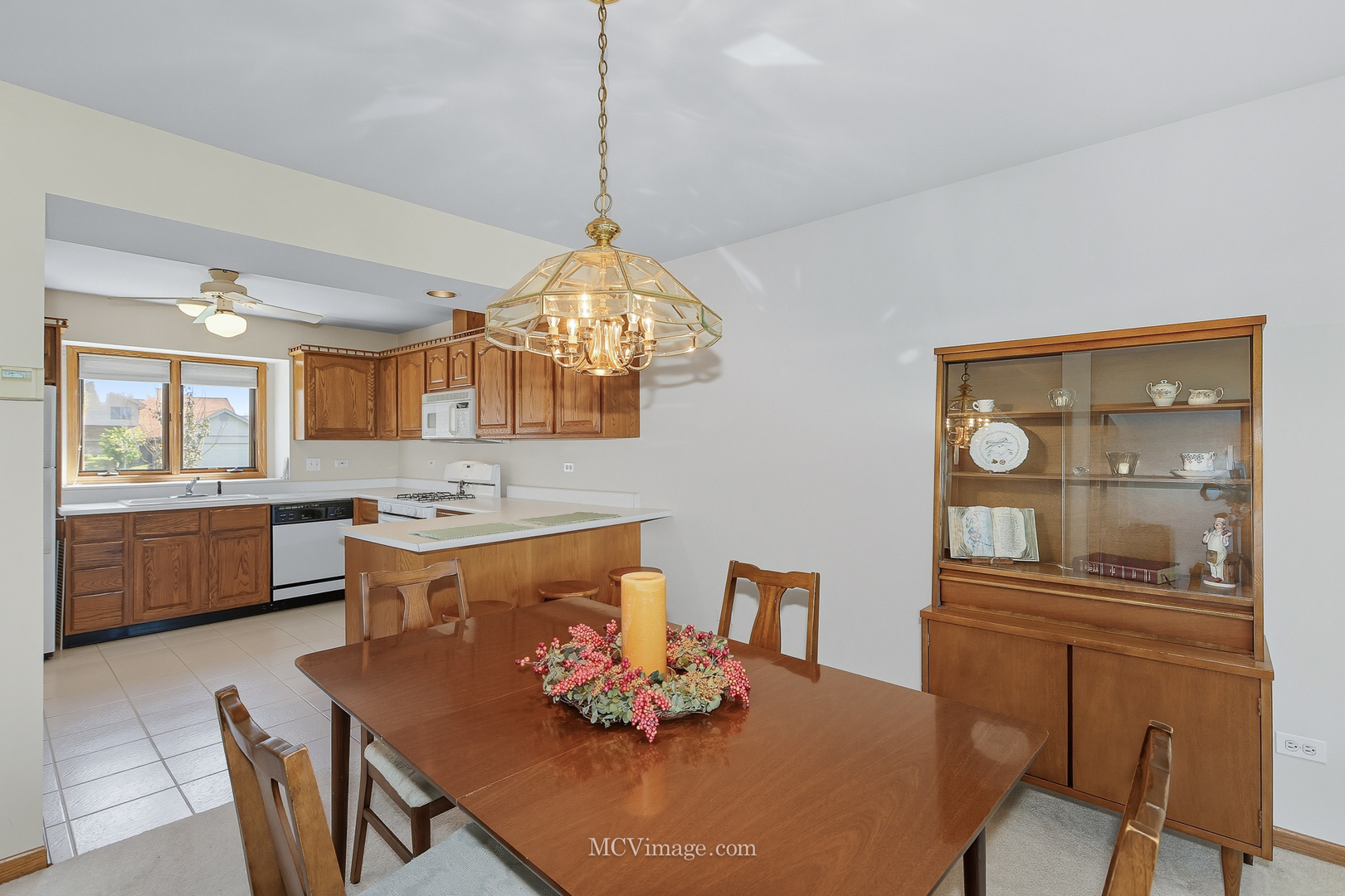 18434 Lakeview Circle, Tinley Park, IL 60477