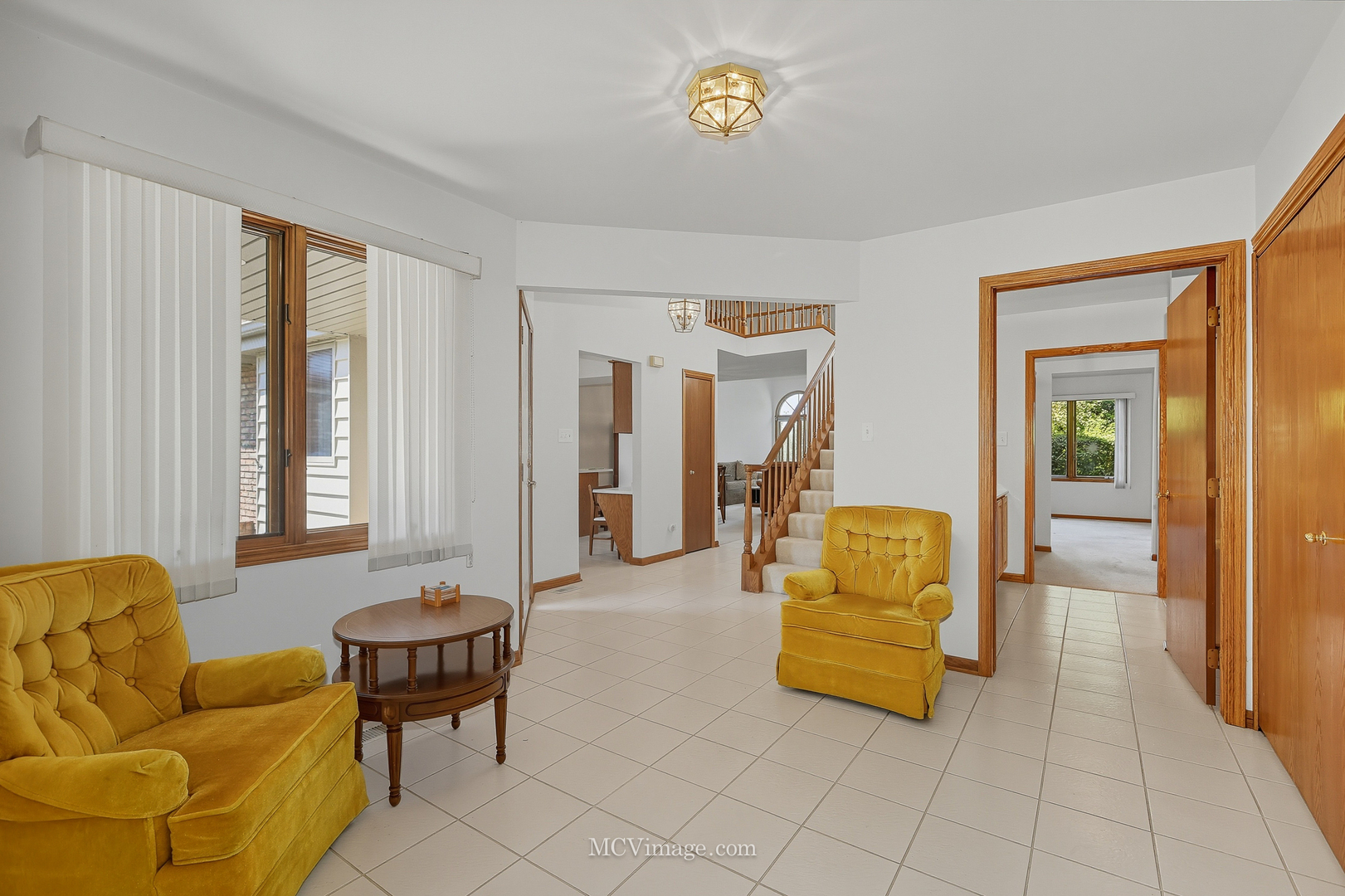 18434 Lakeview Circle, Tinley Park, IL 60477