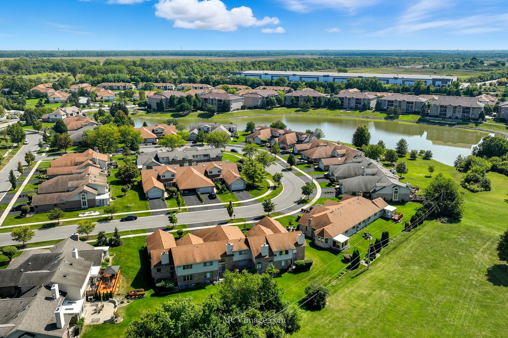 18434 Lakeview Circle, Tinley Park, IL 60477