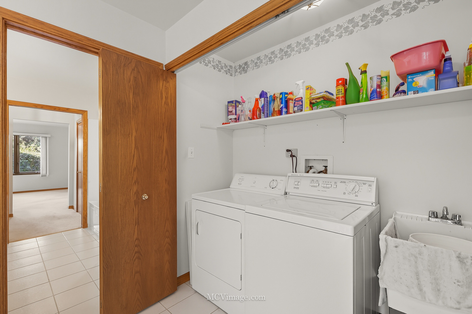 18434 Lakeview Circle, Tinley Park, IL 60477