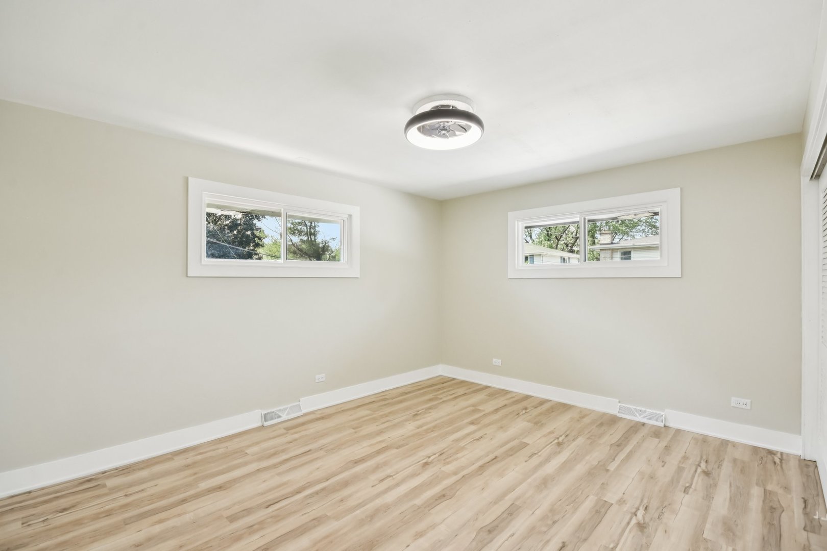 980 Marshall Drive, Des Plaines, IL 60016