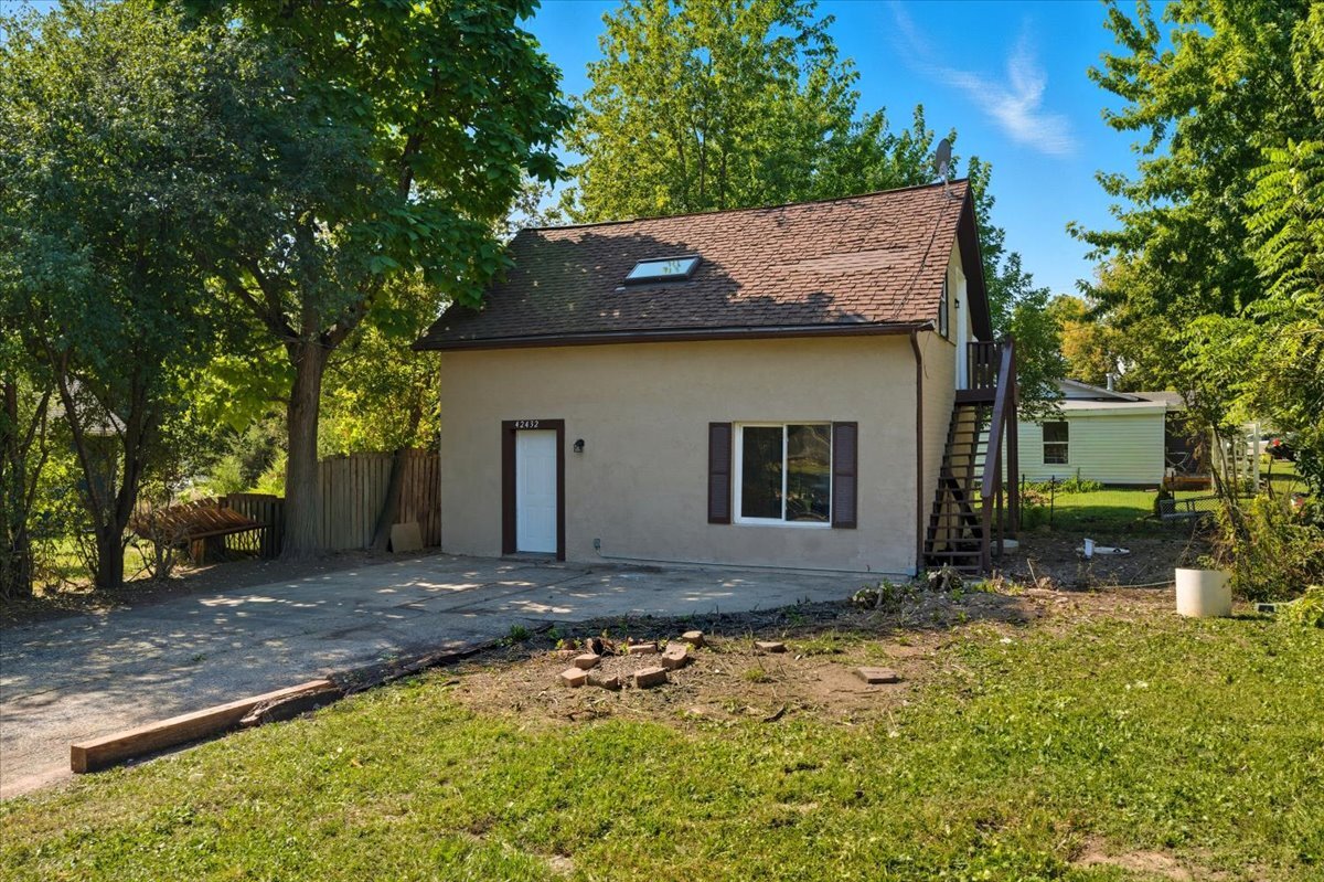 42432 N Lake Avenue, Antioch, IL 60002