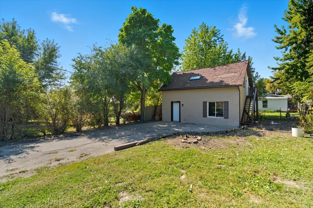 42432 N Lake Avenue, Antioch, IL 60002