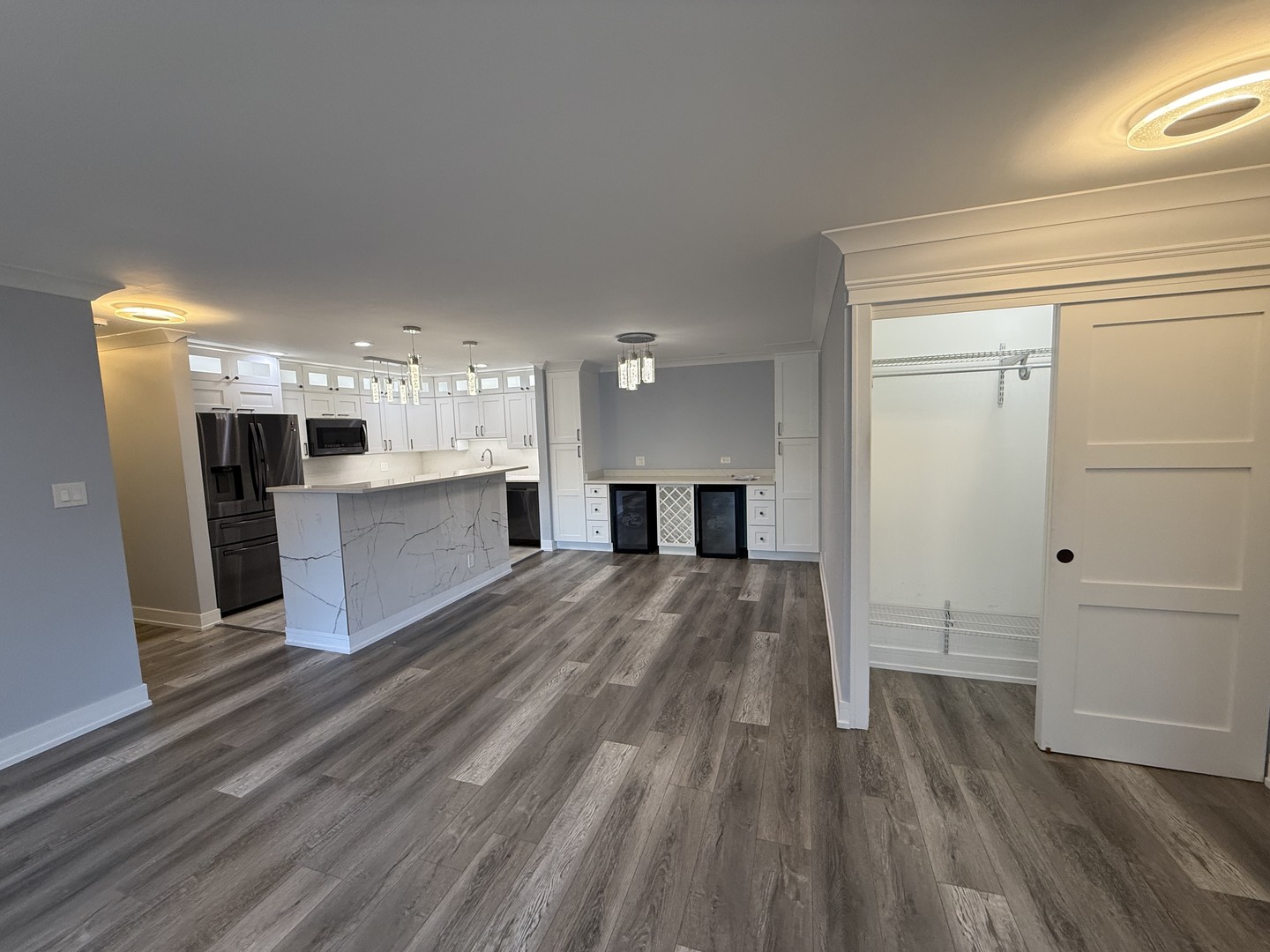 803 Brook Drive #7, Streamwood, IL 60107