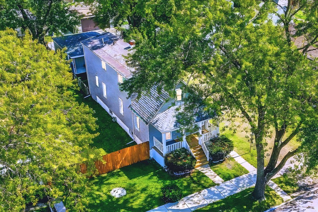 12437 S Throop Street, Calumet Park, IL 60827