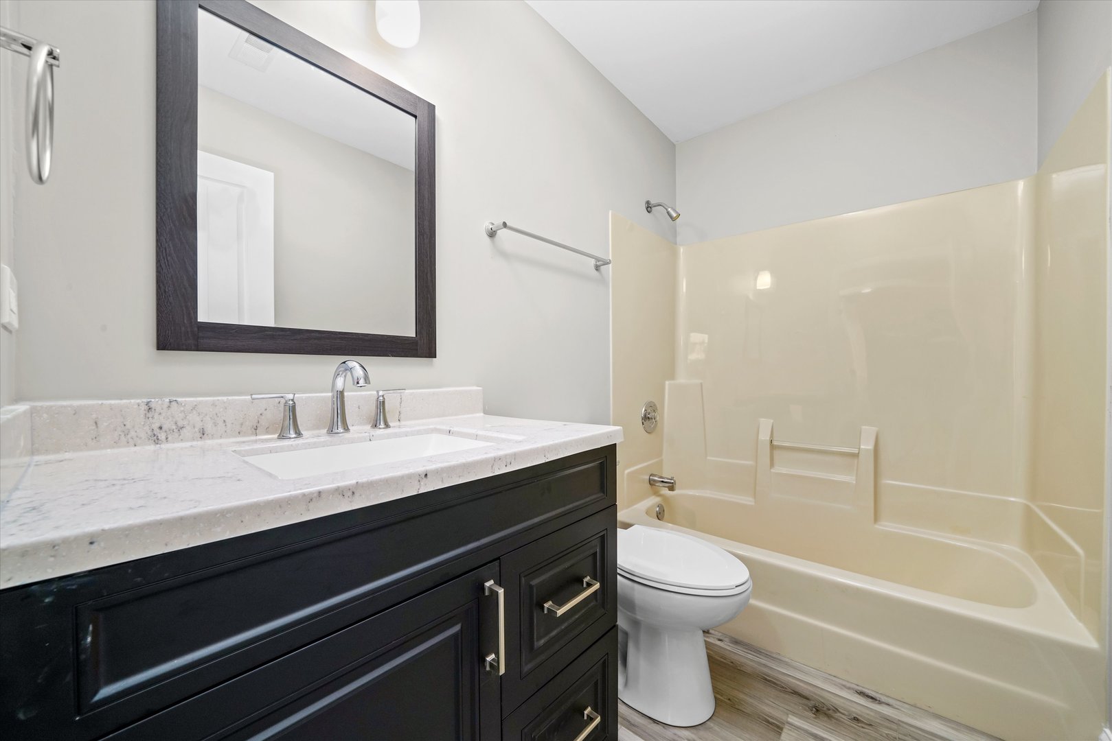 3048 Matthew Lane #B3, Homewood, IL 60430