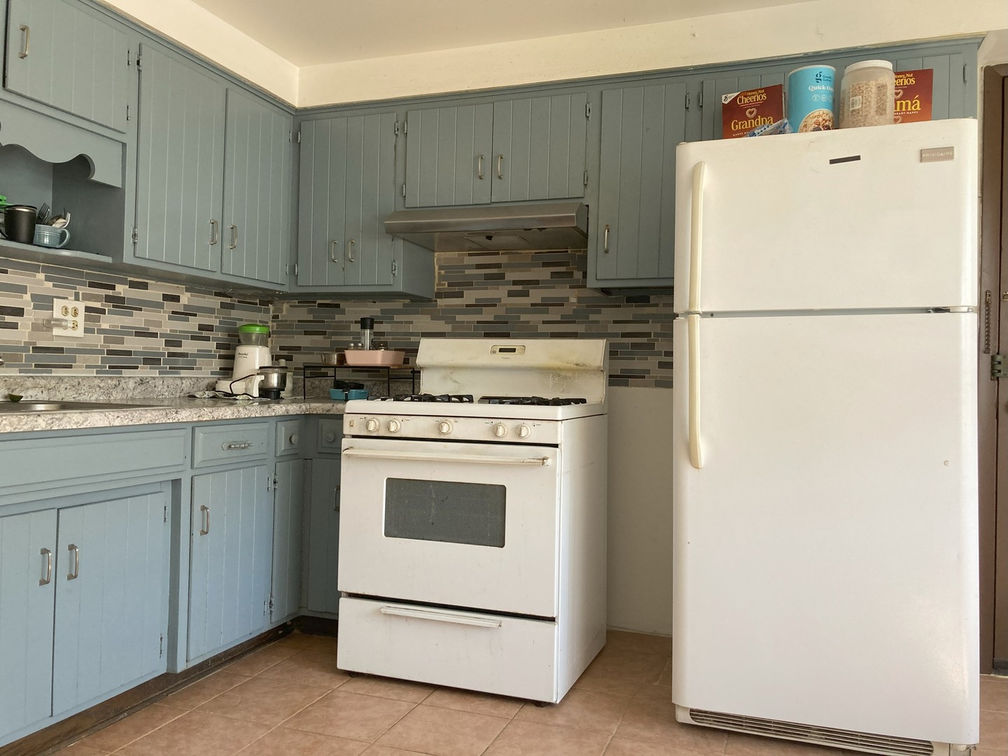 9275 Noel Avenue #B3, Des Plaines, IL 60016