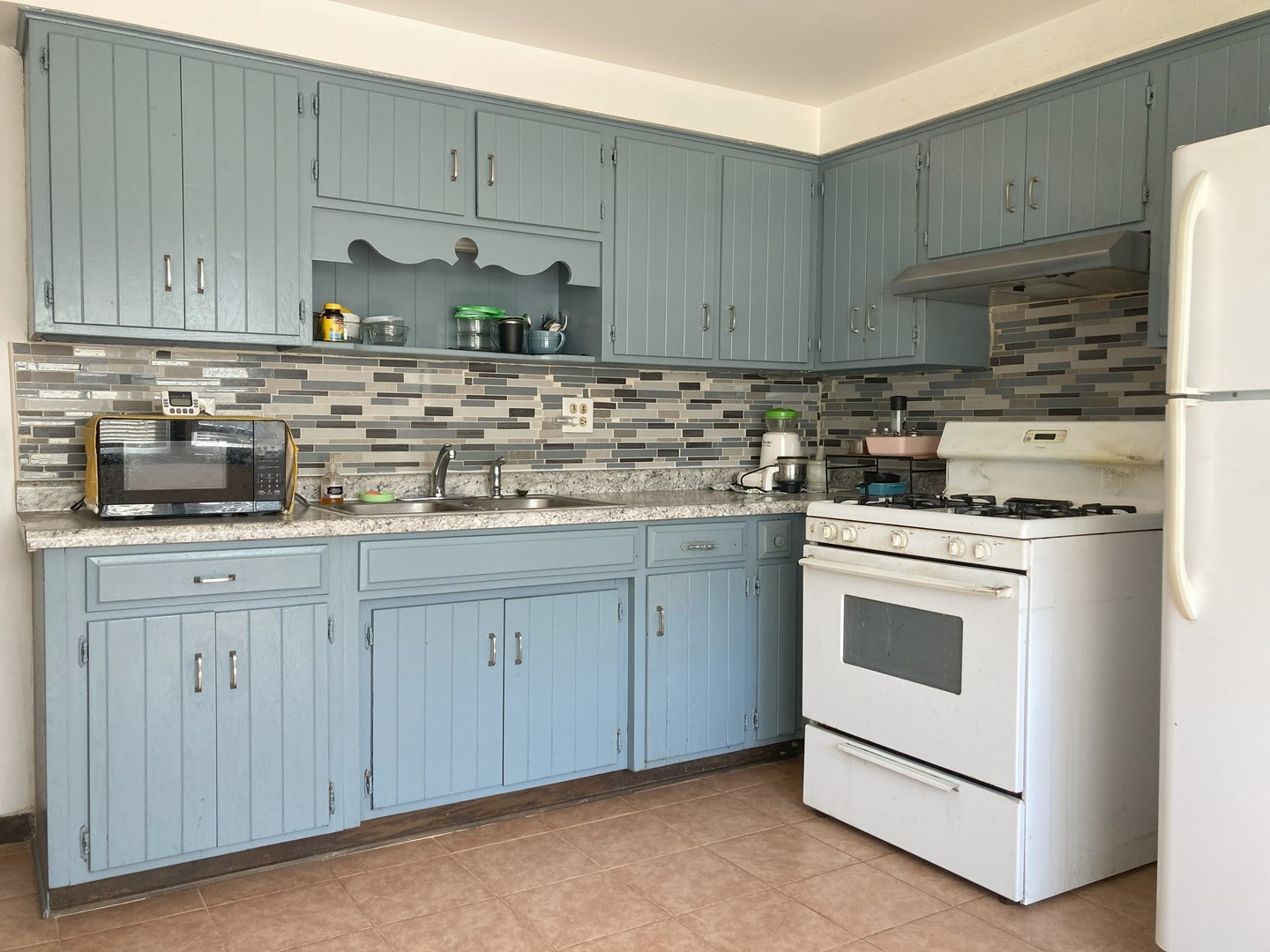 9275 Noel Avenue #B3, Des Plaines, IL 60016