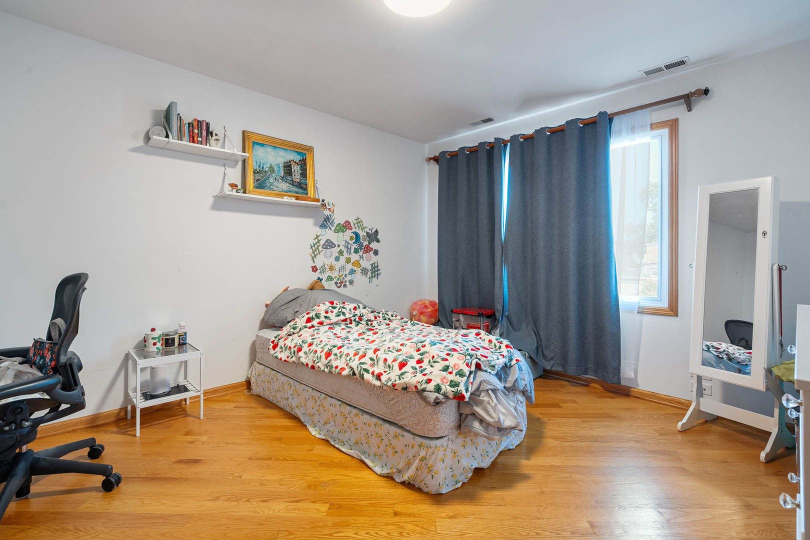 3013 N Oriole Avenue, Chicago, IL 60707