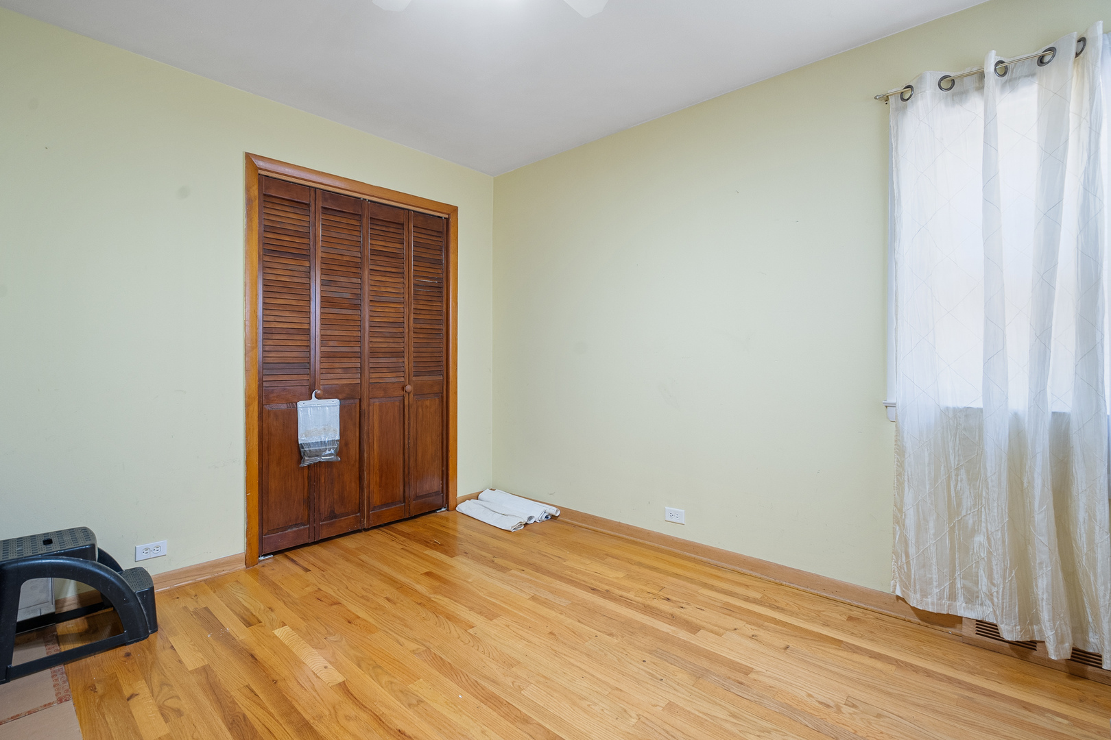 3013 N Oriole Avenue, Chicago, IL 60707