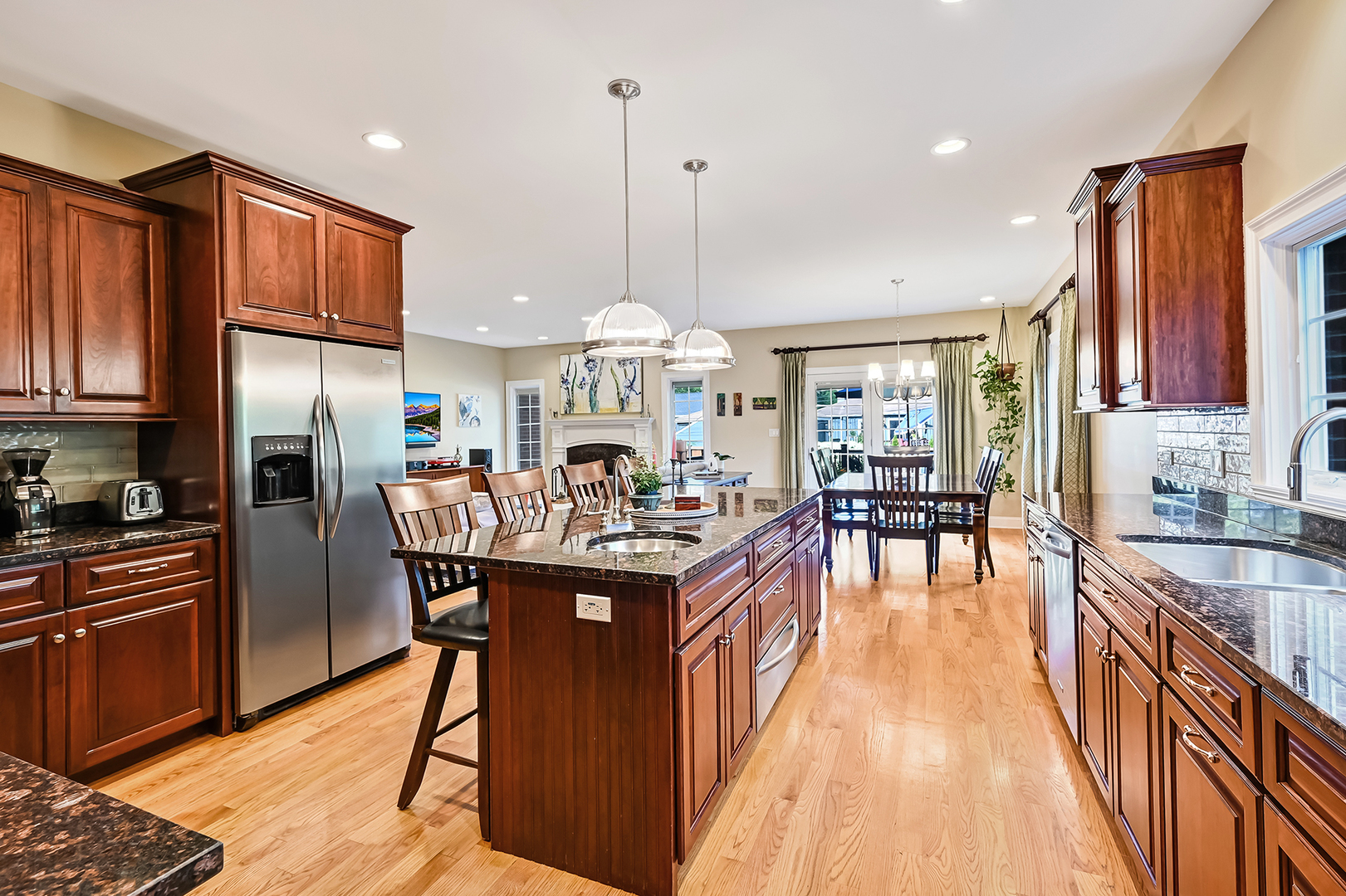 1106 S Kensington Avenue, La Grange, IL 60525