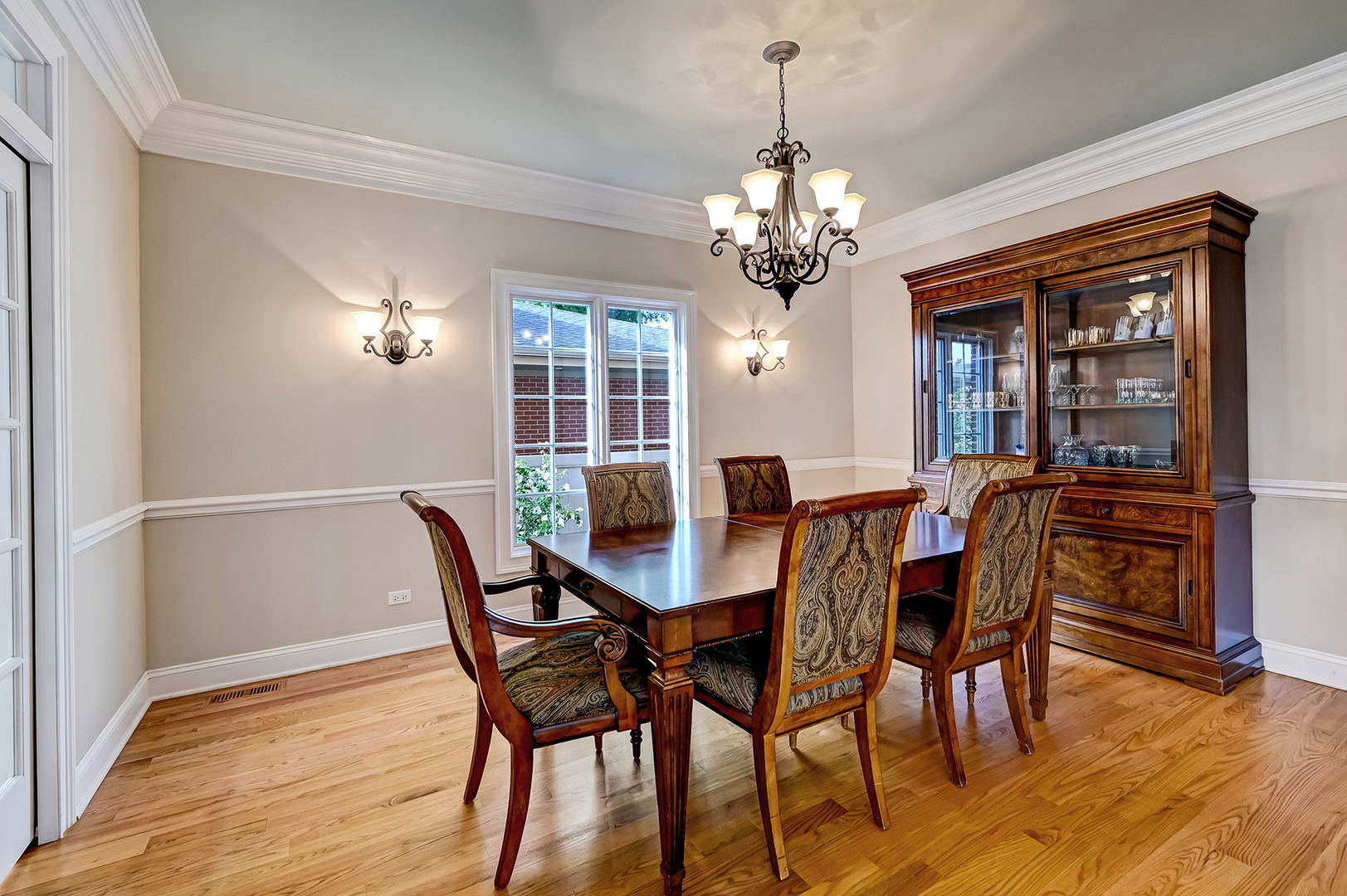 1106 S Kensington Avenue, La Grange, IL 60525
