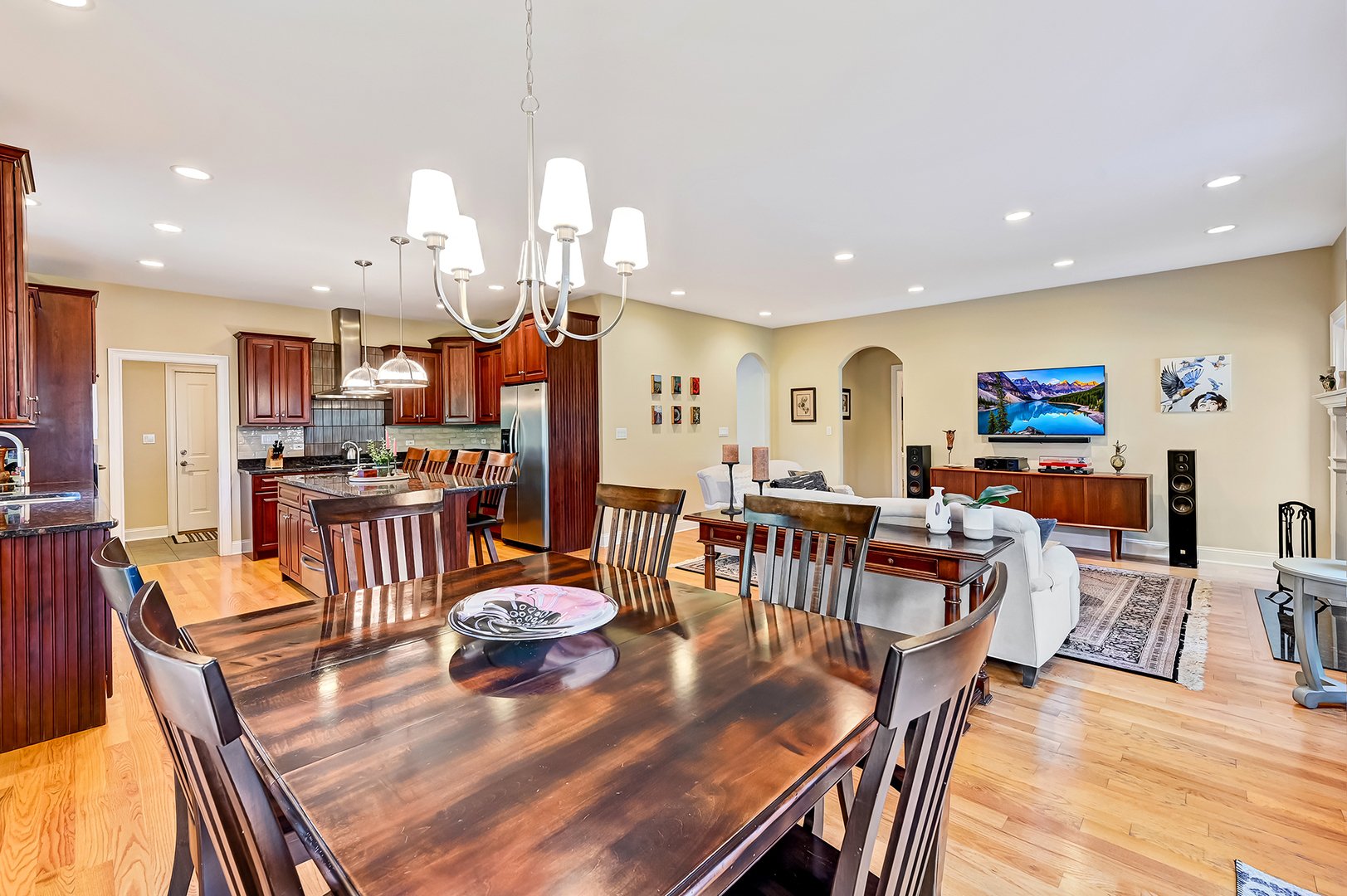 1106 S Kensington Avenue, La Grange, IL 60525